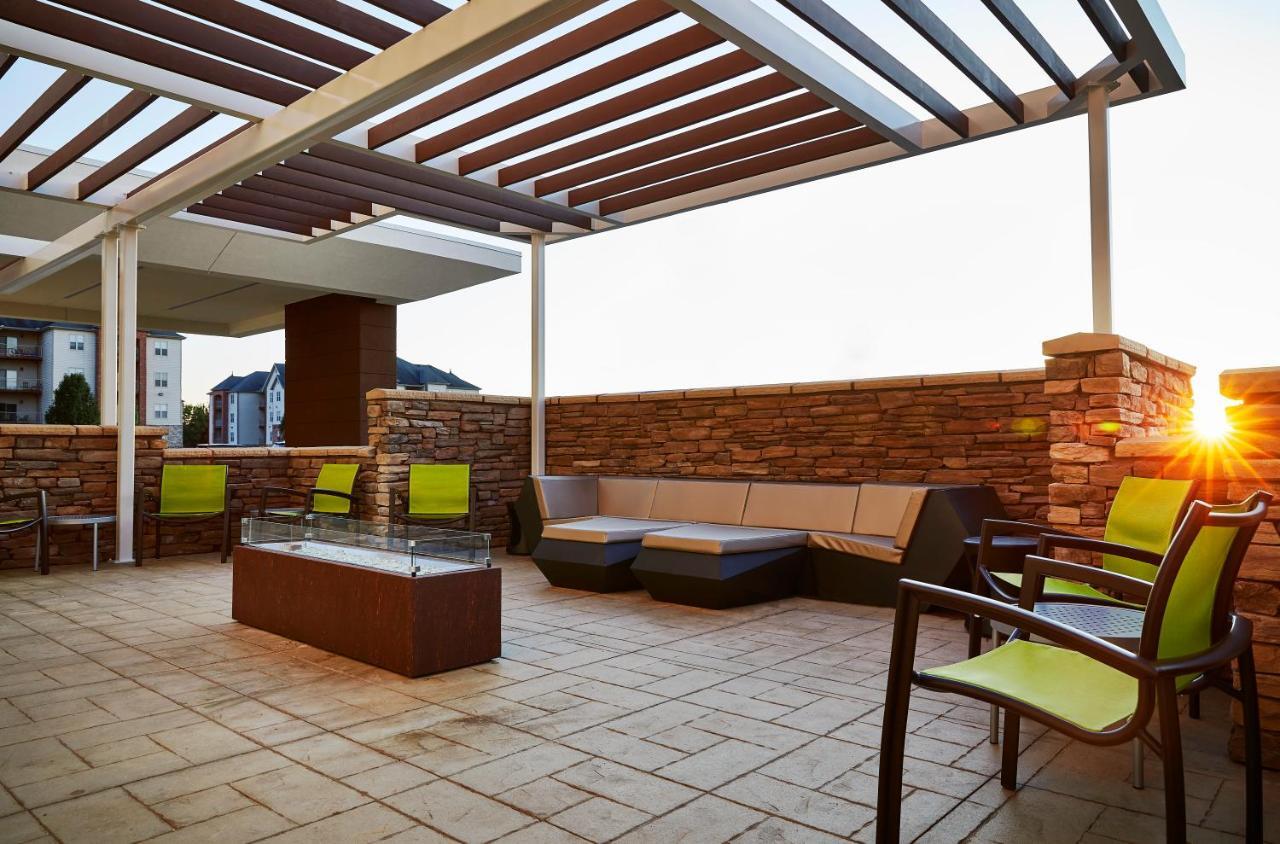 Springhill Suites By Marriott Springfield North Exterior foto